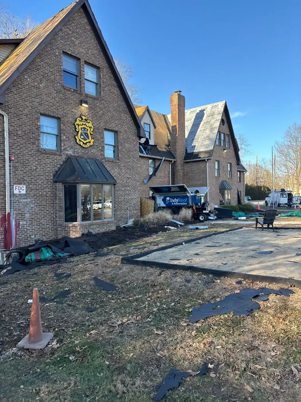 Manufacturer-certified roof installation in Speedway